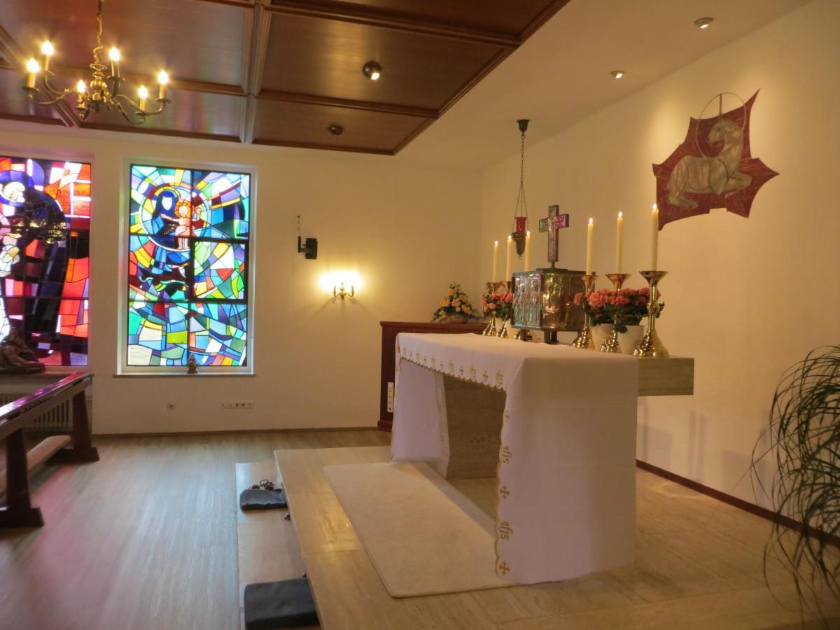 בויירון Gaeste- Und Tagungshaus Maria Trost מראה חיצוני תמונה